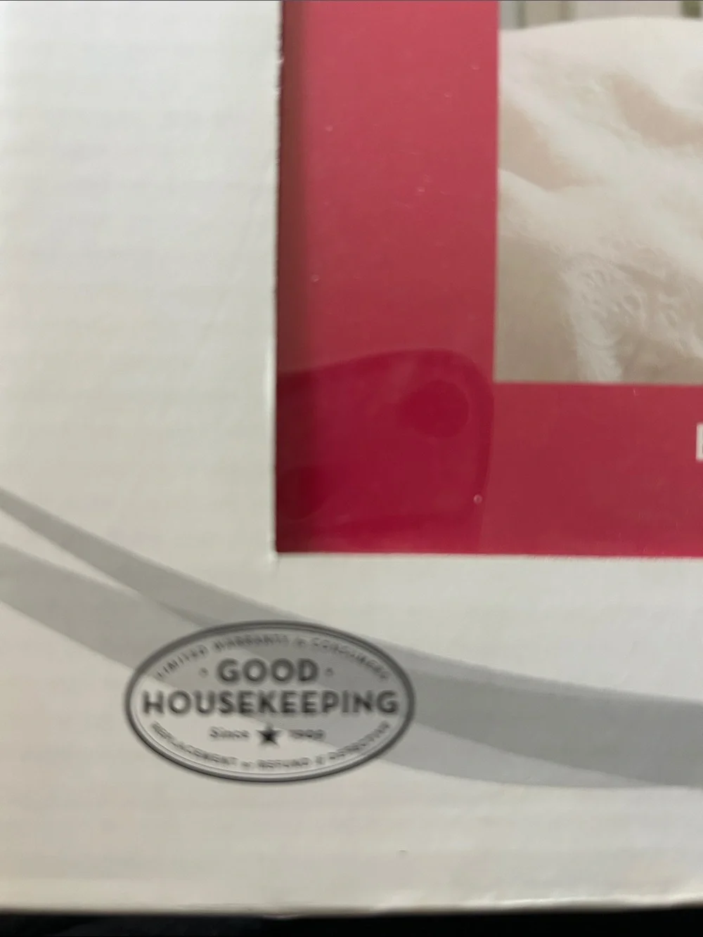 Classic Smooth Mattress Protector - Full - White